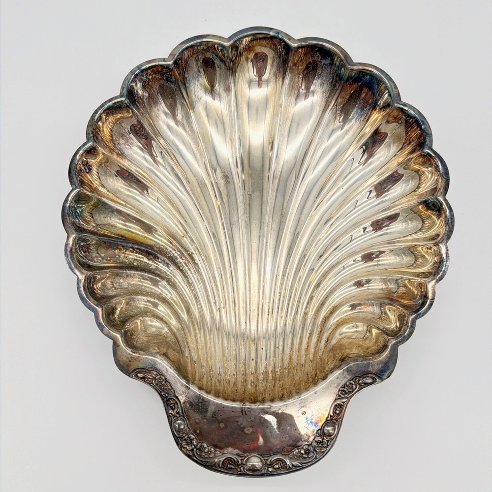 Vintage WM Rogers & Son Victorian Rose Silver Plated Scalloped Shell Tray